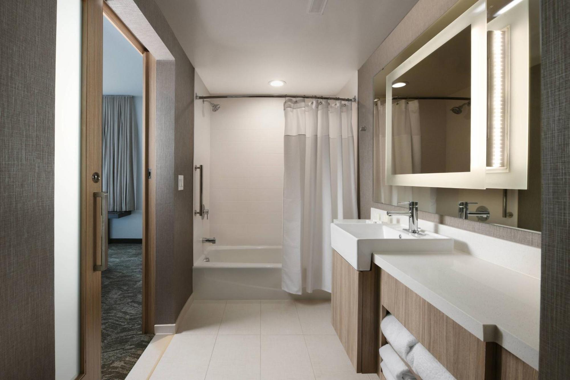 Springhill Suites Dallas Dfw Airport South/Centreport Fort Worth Exterior photo